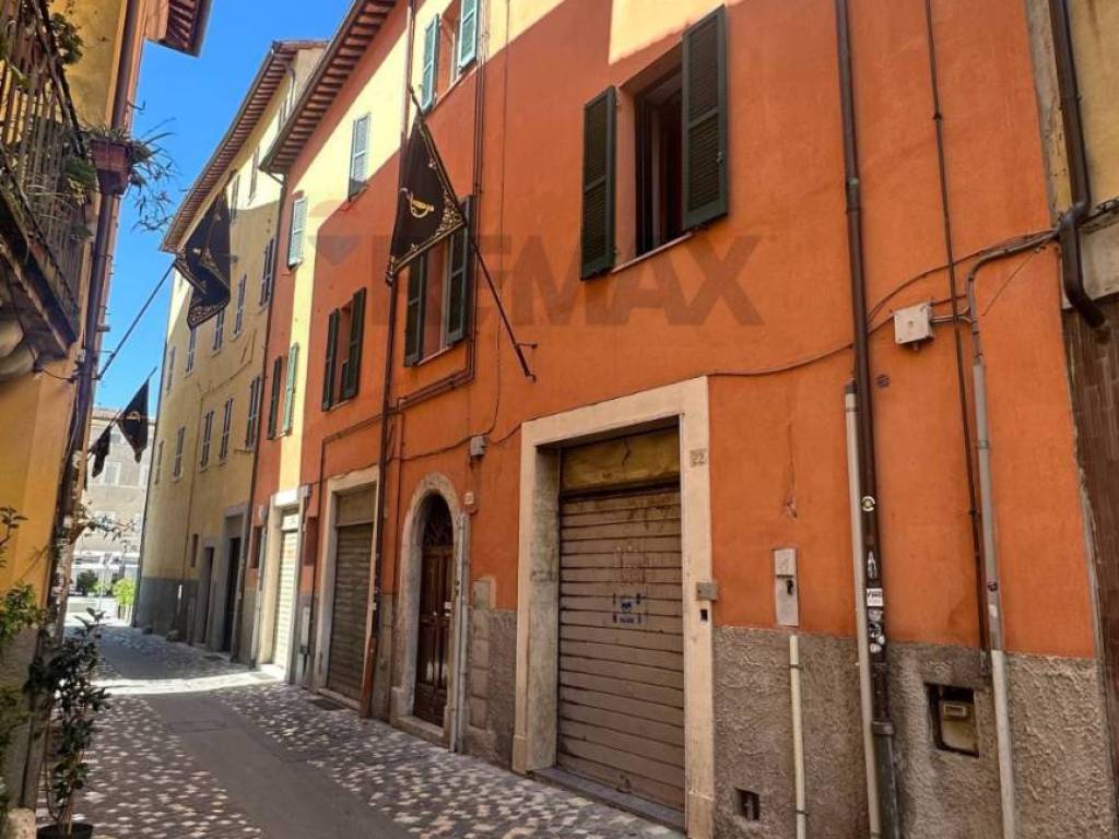 Appartamento a Foligno in Via di Piazza del Grano, 24 - Foto 2
