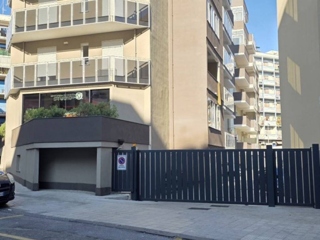 Box / garage a Milazzo in Via Colonnello Francesco Bertè, 26 - Foto 3