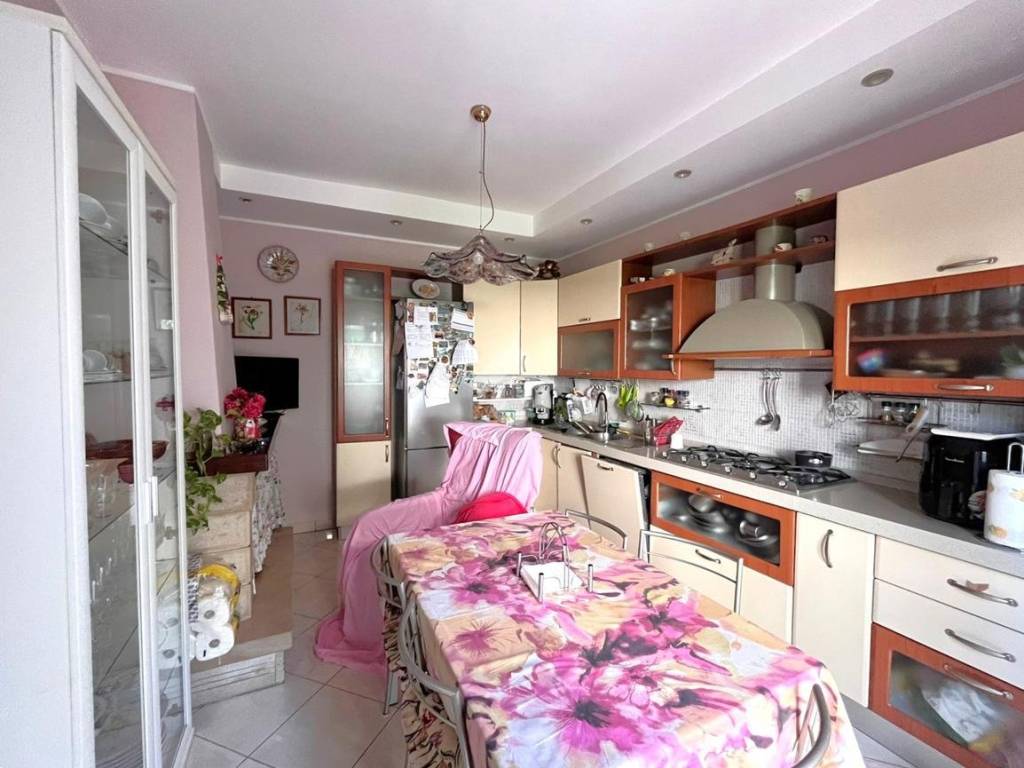 Appartamento a Fondi in PORZIONE DI QUADRIFAMILIARE VIA DELLA FARNIA, 12 - Foto 3