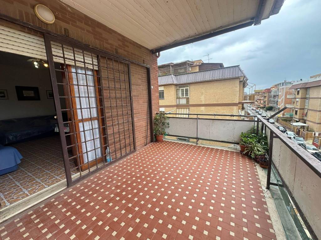 Appartamento a Pomezia in Via Lucerna - Foto 2