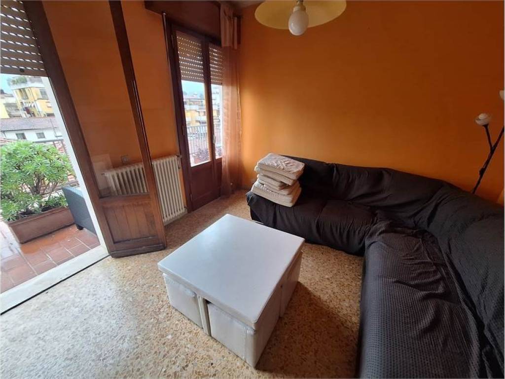 Appartamento a Montecatini-terme in Viale Egisto Simoncini, 13 - Foto 3