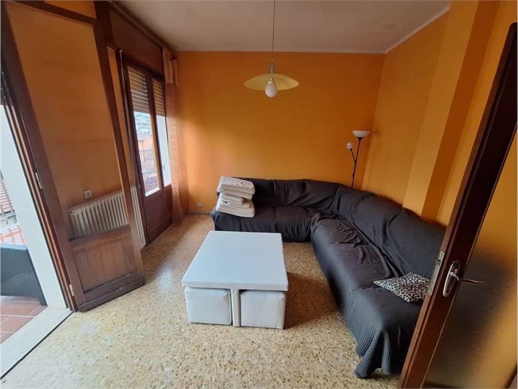 Appartamento a Montecatini-terme in Viale Egisto Simoncini, 13 - Foto 4