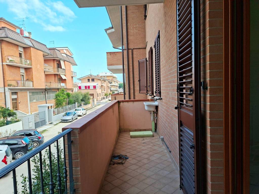 Appartamento a Civitanova marche in Via Secondo Guidarelli, 21 - Foto 4