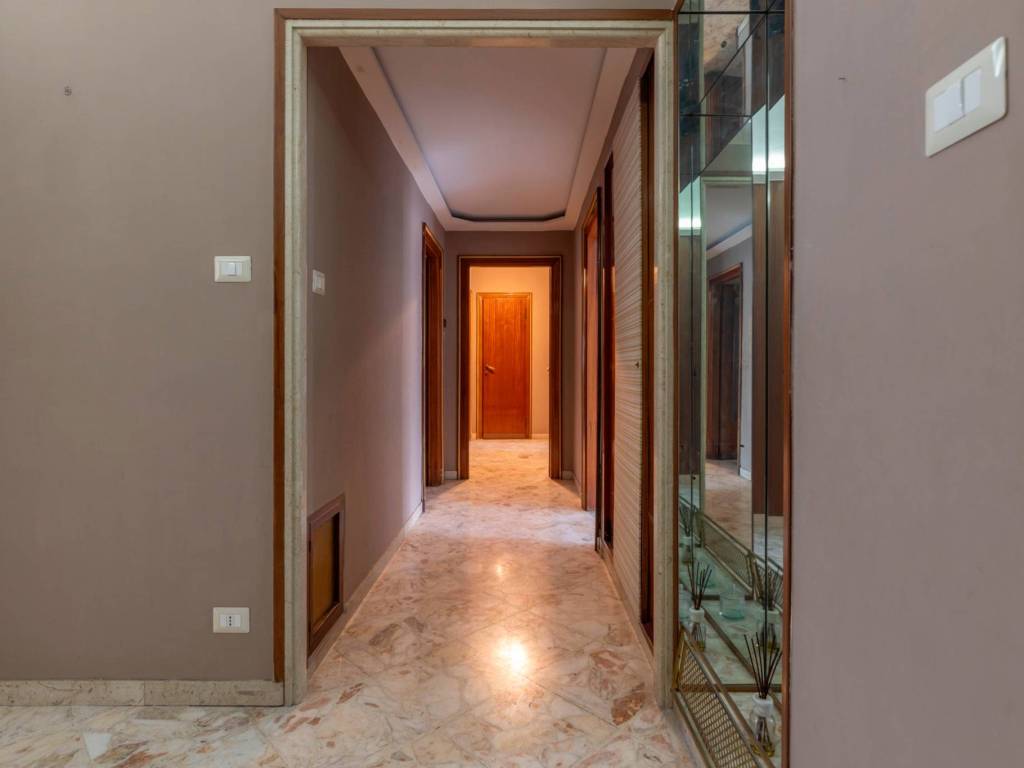 Appartamento a Catania in Via Francesco Battiato, 38 - Foto 2