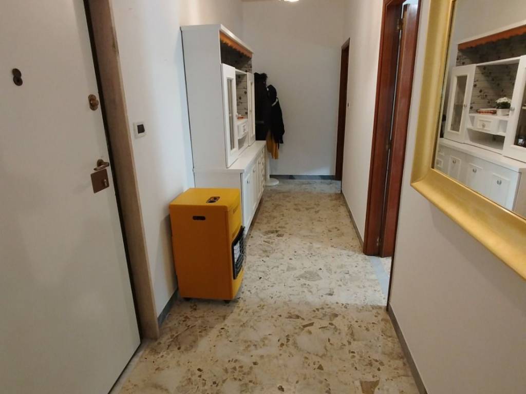 Appartamento a Taranto in Via Lazio, 58 - Foto 2