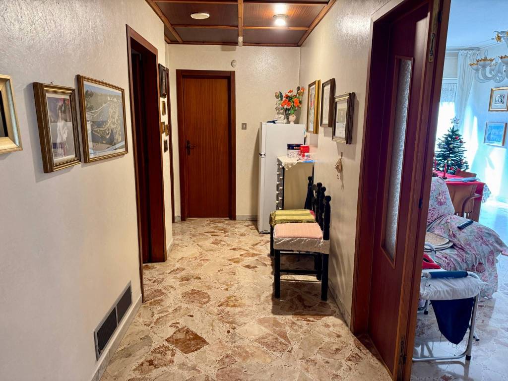 Appartamento a Monopoli in Via Martiri della Resistenza - Foto 4