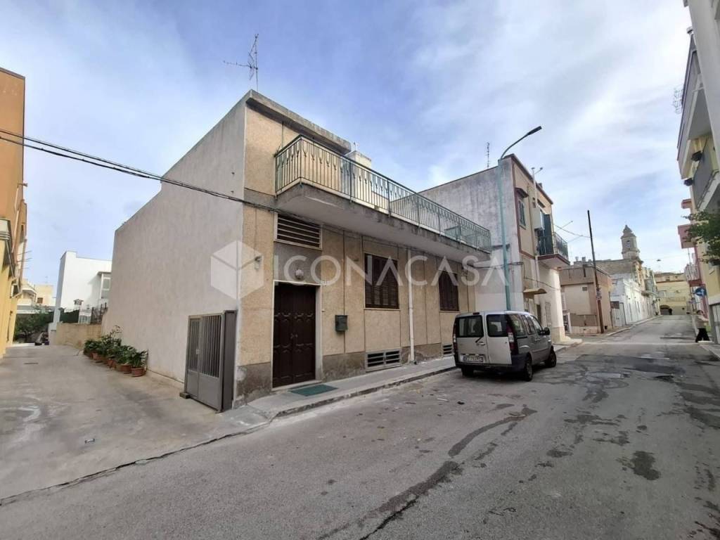 Casa indipendente a Adelfia in Via Monfalcone, 25 - Foto 2