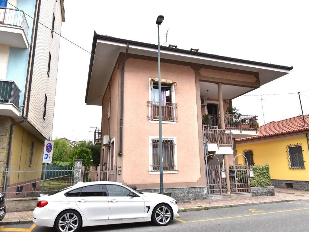 Villa a Grugliasco in Via Alessandro La Marmora, 191 - Foto 3
