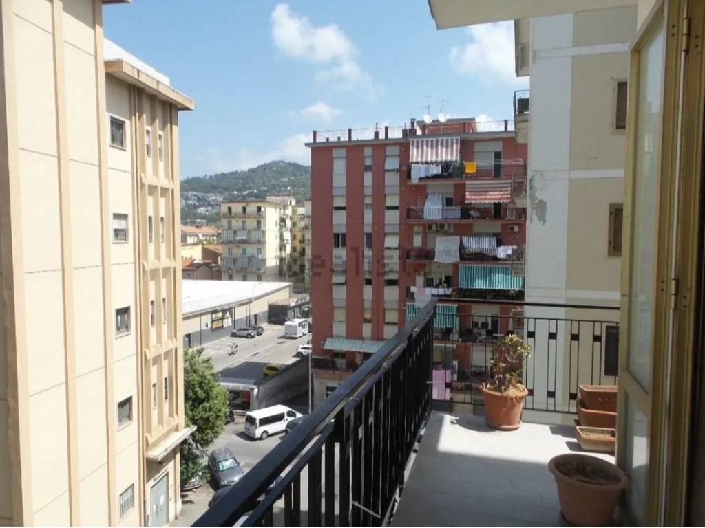 Appartamento a Salerno in Via 6 Settembre - Foto 2