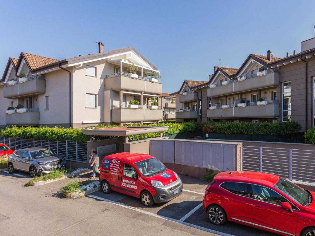 Appartamento a Bollate in Via San Nicola, 7 - Foto 3
