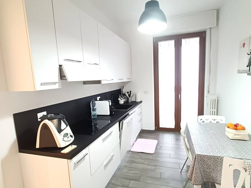 Appartamento a Paderno dugnano in Via Cesare Battisti, 21 - Foto 2