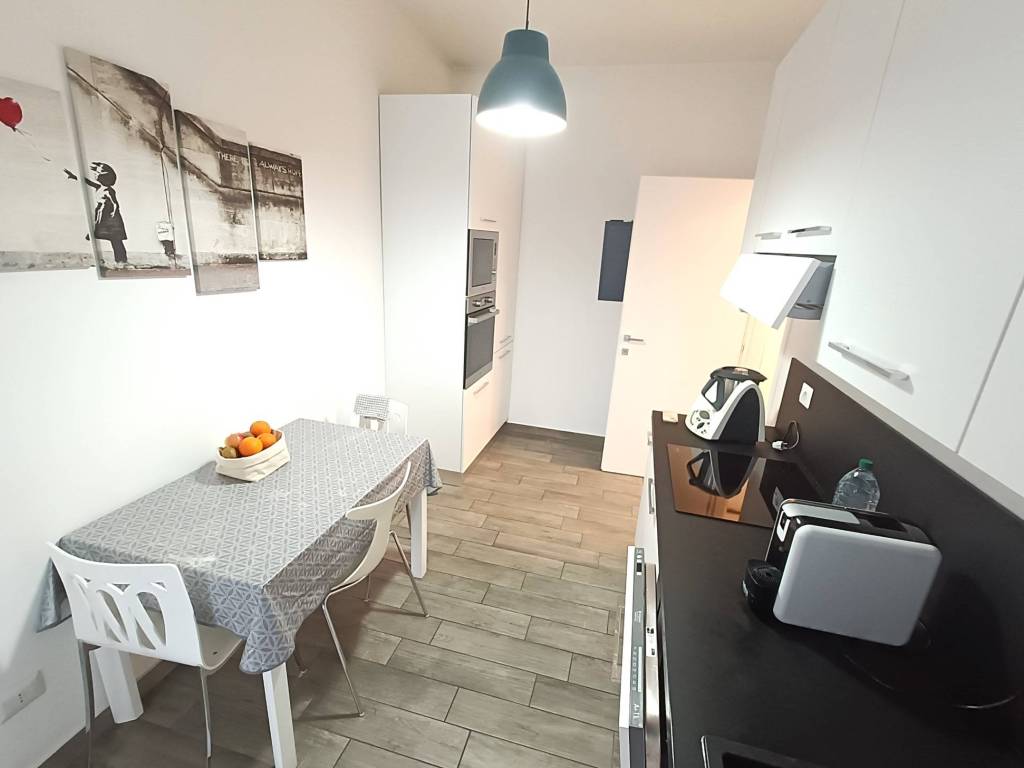 Appartamento a Paderno dugnano in Via Cesare Battisti, 21 - Foto 3