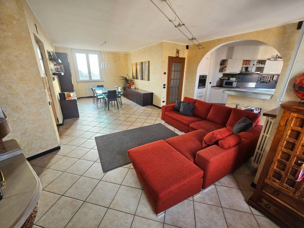 Appartamento a Saronno in Via Brianza, 18 - Foto 4