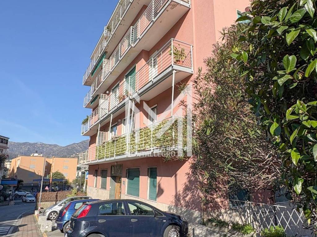 Appartamento a Rapallo in Corso Cristoforo Colombo, 1 - Foto 2