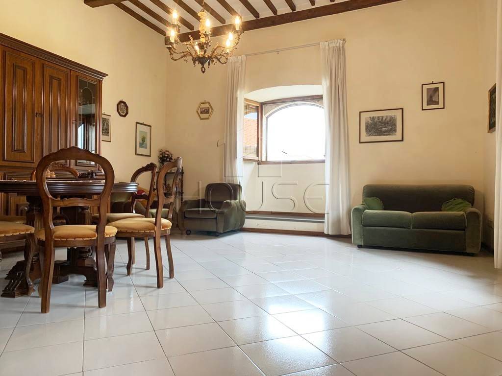 Appartamento a Sansepolcro in Piazza Torre di Berta Sansepolcro, AR - Foto 3