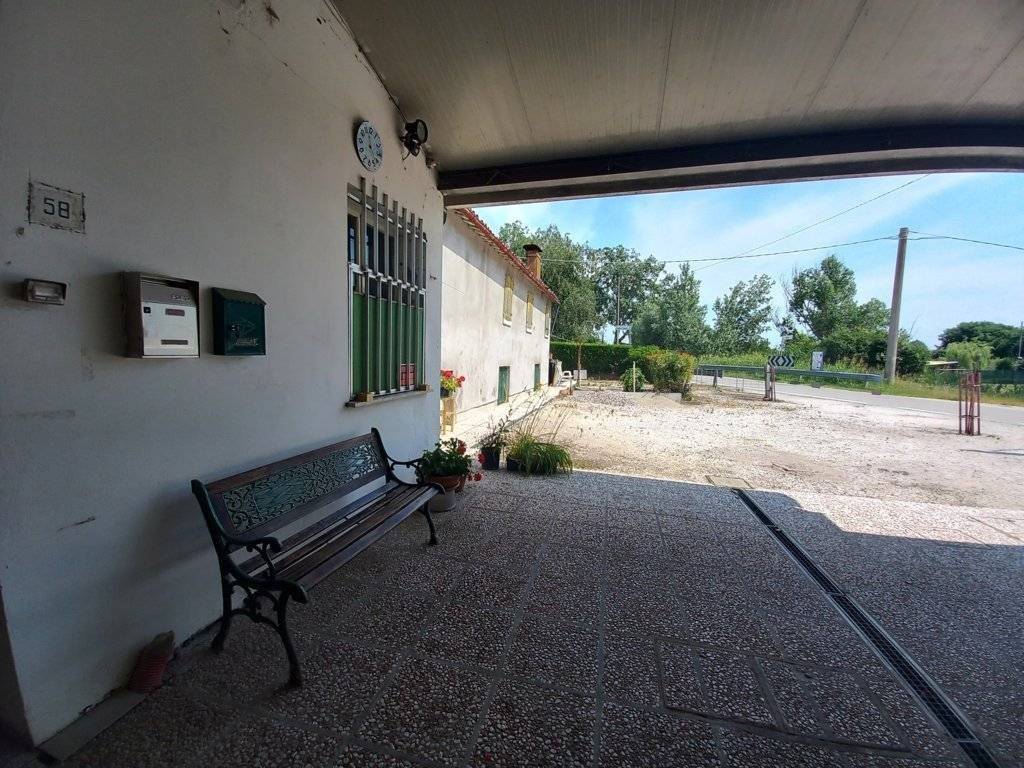 Casa indipendente a Ferrara in via bova, 58 - Foto 2