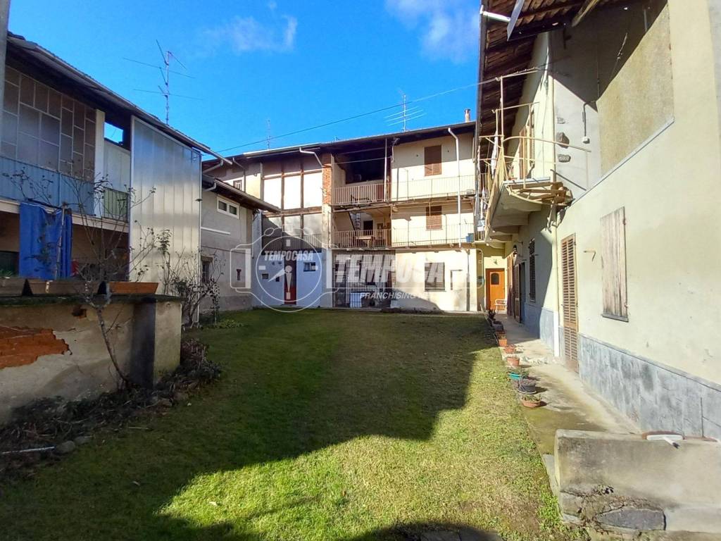 Casa indipendente a Biella in Strada Cantone Boglietti - Foto 2