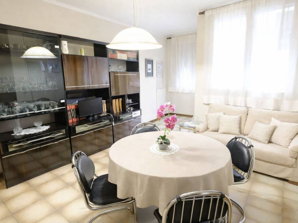 Appartamento a Trieste in Via Sergio Forti, 54 - Foto 2