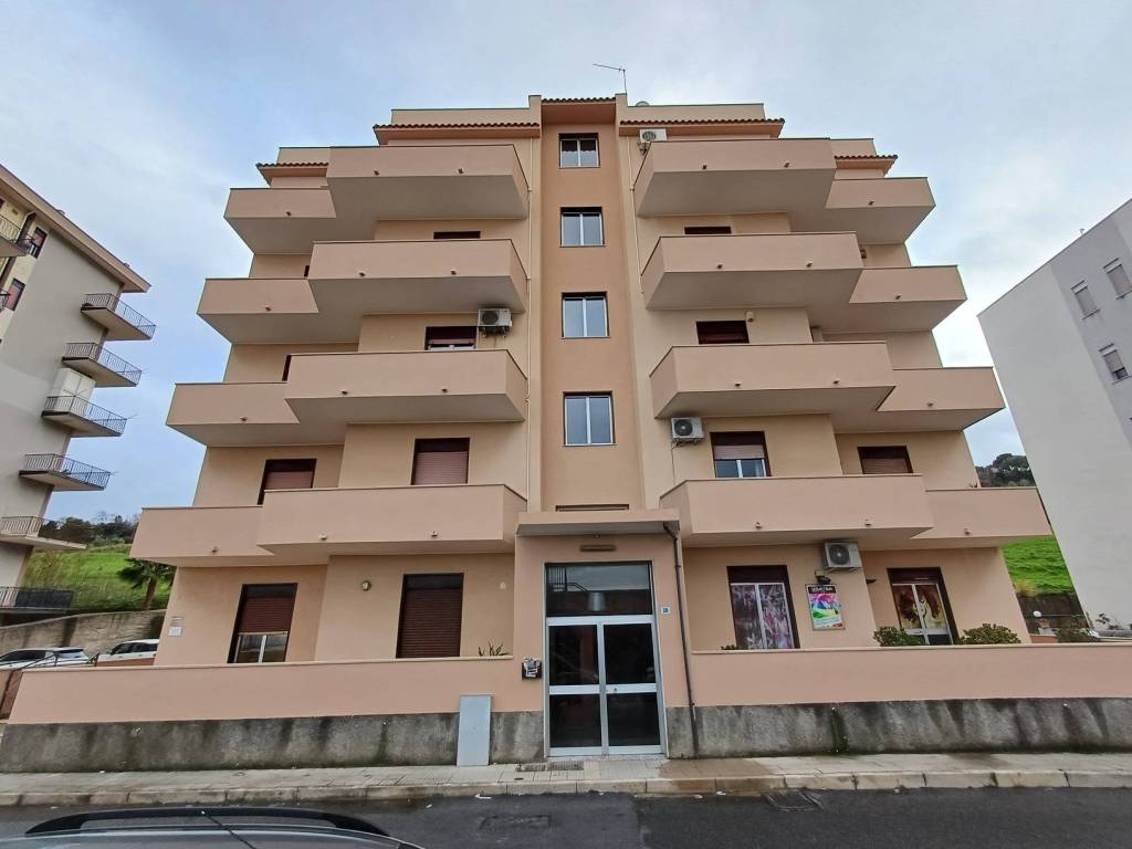 Appartamento a Patti in Via Fontanelle, 28 - Foto 2