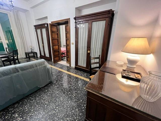 Appartamento a Napoli in Piazza Carità - Foto 3