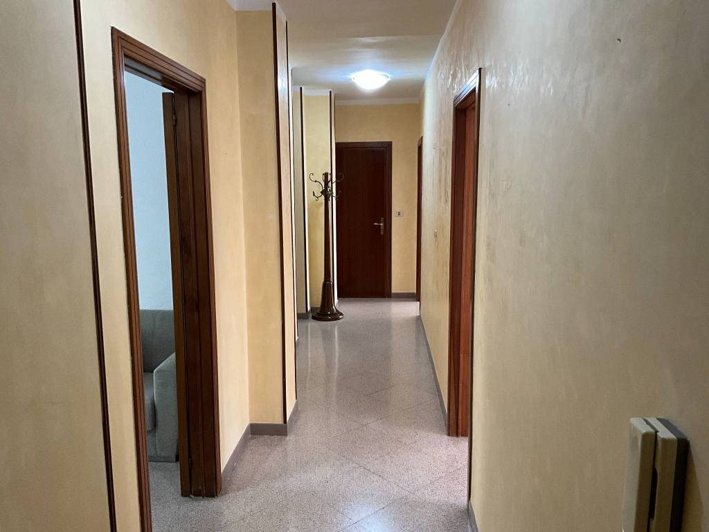 Appartamento a Giovinazzo in Viale Aldo Moro - Foto 2
