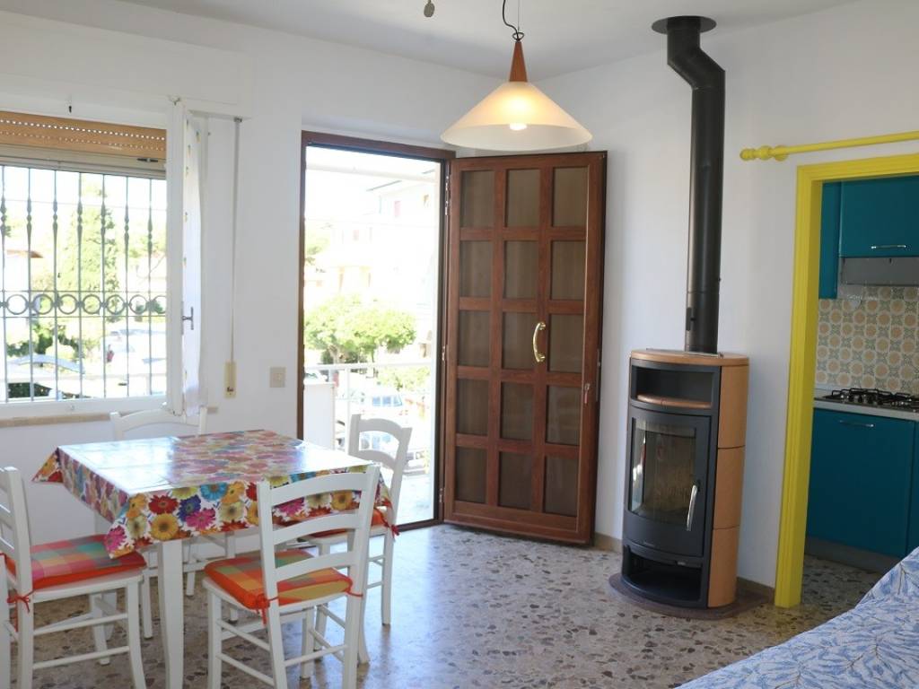 Appartamento a Cecina in Viale della Vittoria - Foto 4