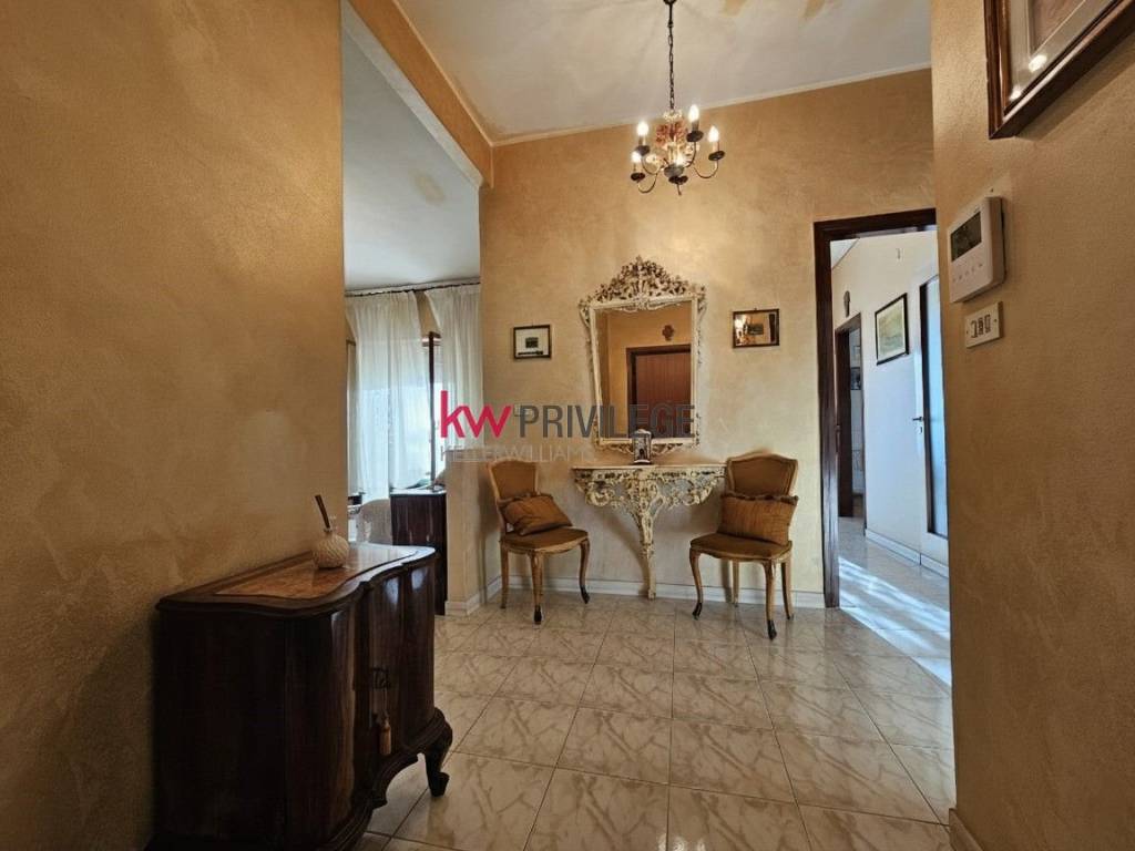 Appartamento a Brindisi in Viale Belgio, 21 - Foto 2