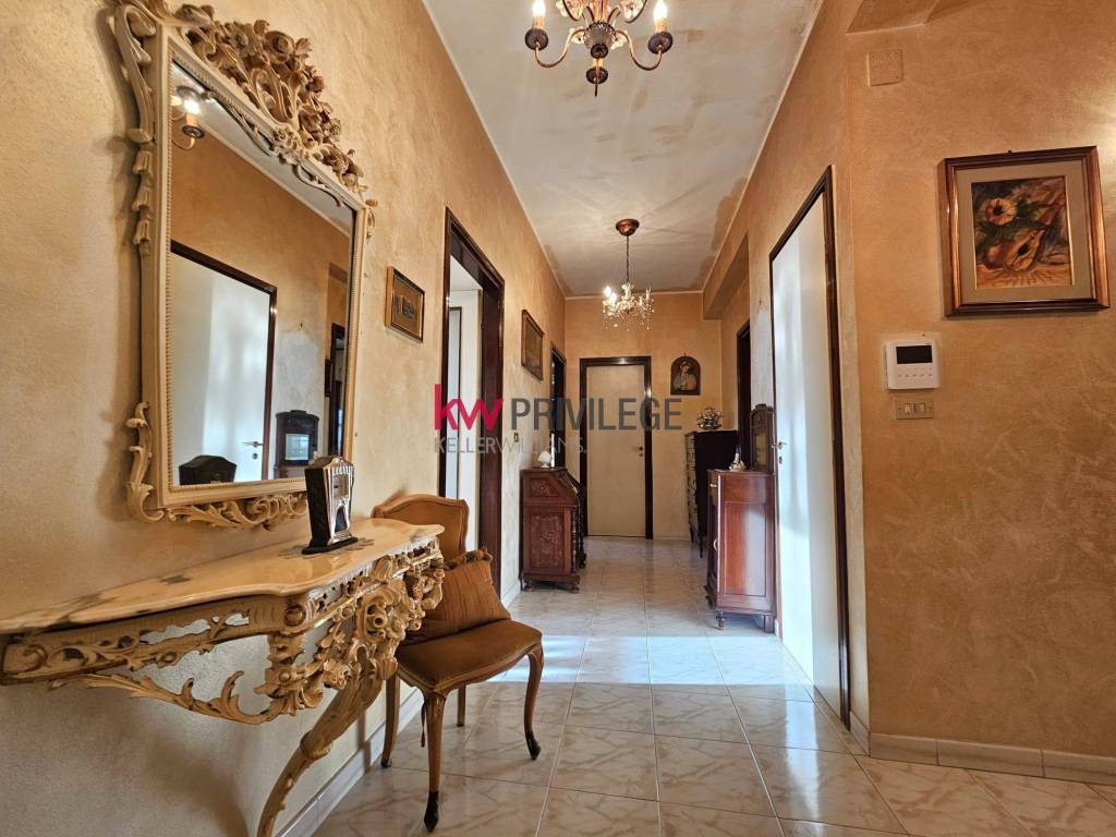 Appartamento a Brindisi in Viale Belgio, 21 - Foto 4