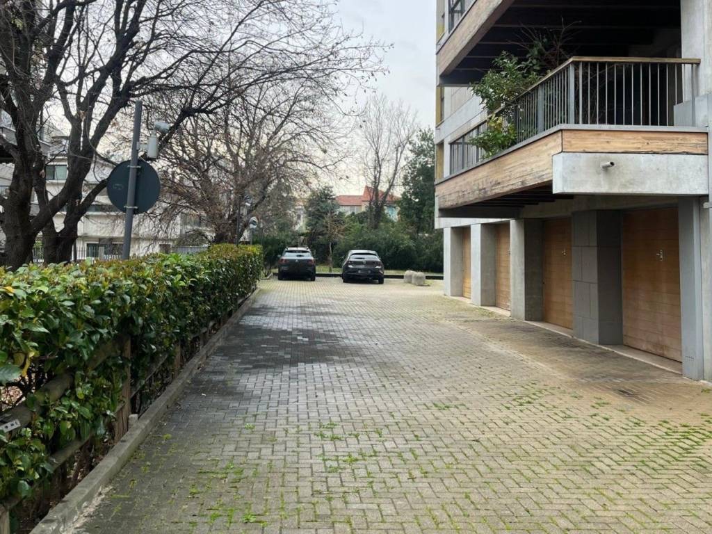 Box / garage a Pescara in Via Caduti di Nassirya, 11 - Foto 2