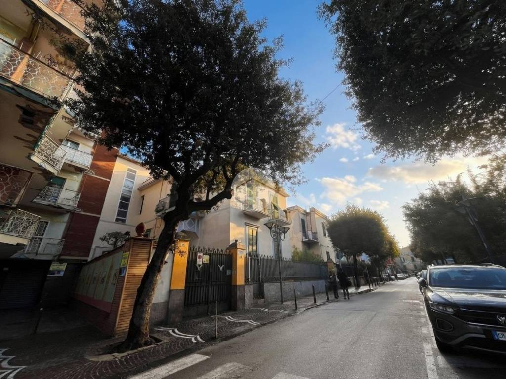 Appartamento a Portici in VIALE I MELINA, 7 - Foto 2