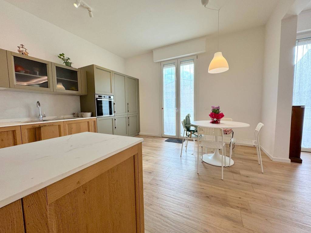 Appartamento a Prato in Via Duccio Galimberti - Foto 4
