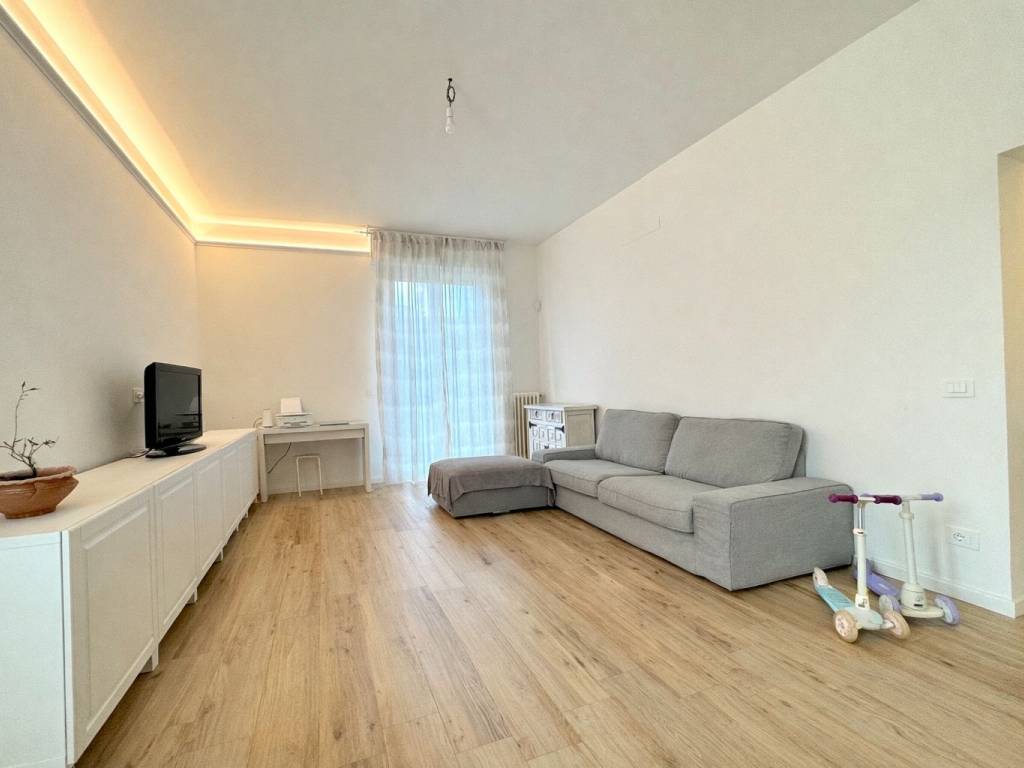 Appartamento a Prato in Via Duccio Galimberti - Foto 5