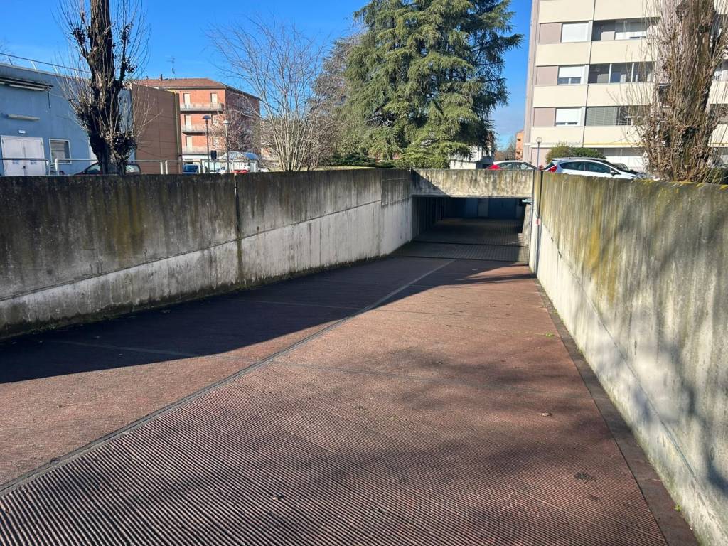 Box / garage a Castel maggiore in Via Antonio Gramsci, 219 - Foto 3