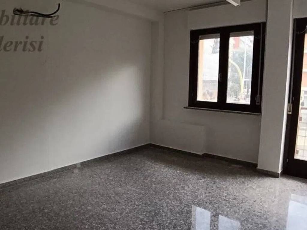 Immobile a San benedetto del tronto in Via Mario Curzi - Foto 3