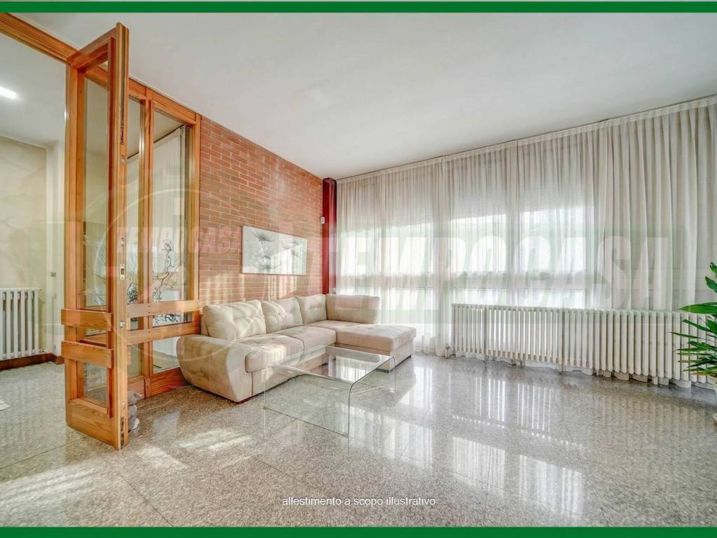 Villa a Gallarate in Via MARMOLADA (CRENNA) - Foto 4