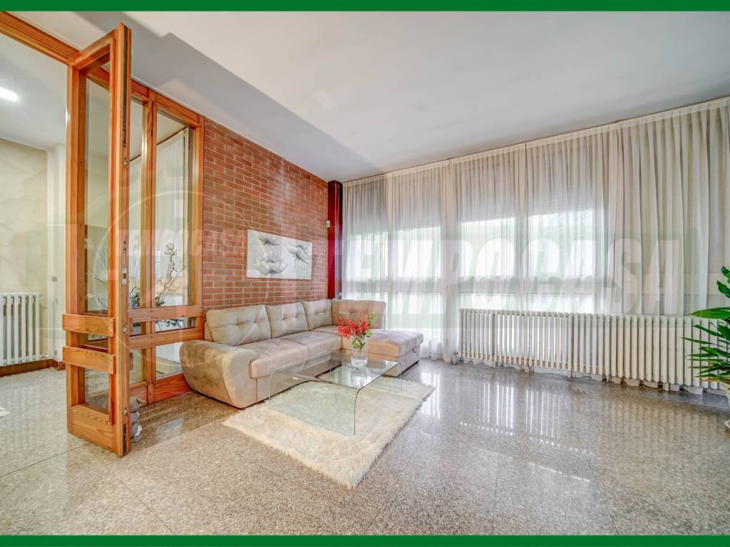 Villa a Gallarate in Via MARMOLADA (CRENNA) - Foto 5