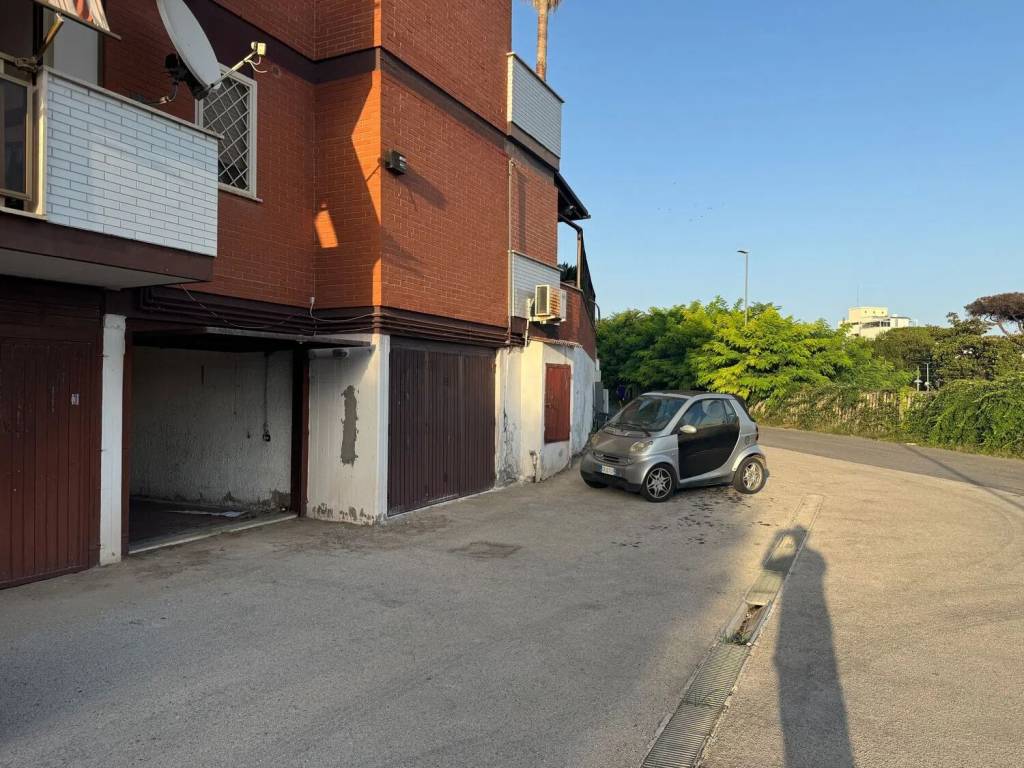 Box / garage a Anzio in Via Degli Oleandri S.N.C. - Foto 3