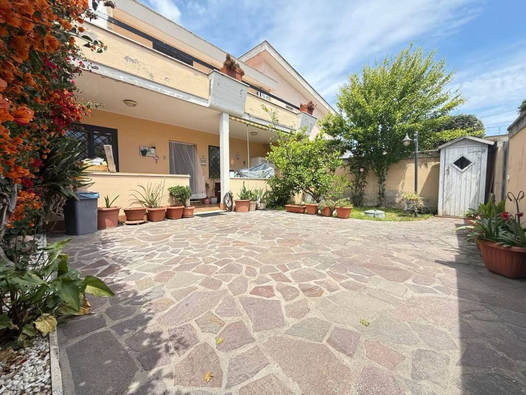 Villa a Anzio in Via Viterbo No Number - Foto 2