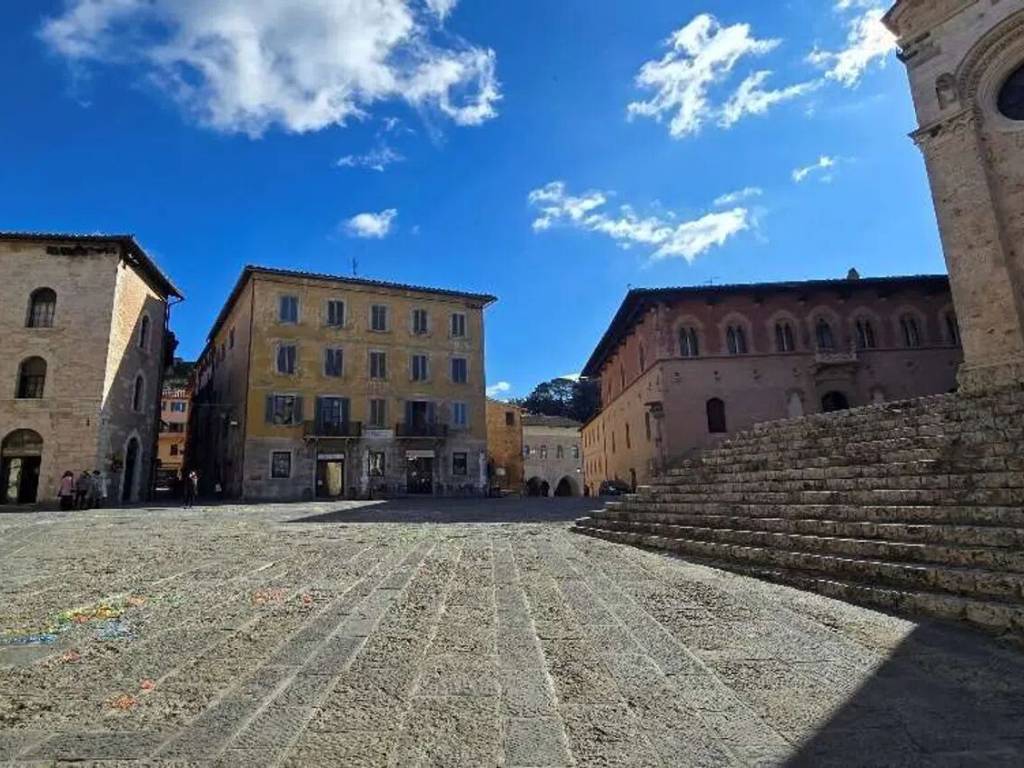 Appartamento a Massa marittima in Piazza Giuseppe Garibaldi, 18 - Foto 4