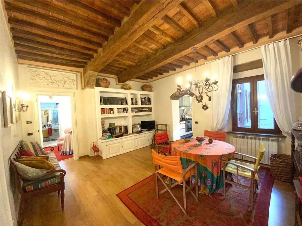 Appartamento a Massa marittima in Piazza Giuseppe Garibaldi No Number - Foto 2