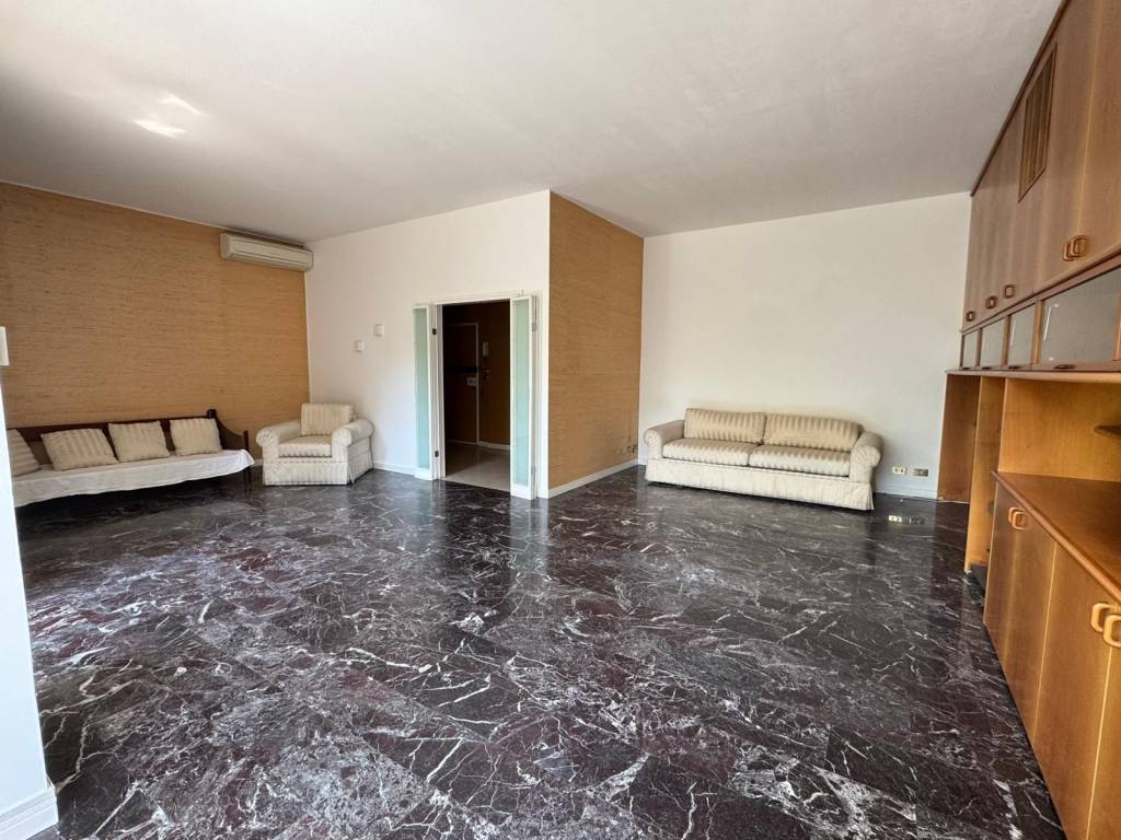 Appartamento a Bologna in Via Alessandro Guidotti - Foto 2