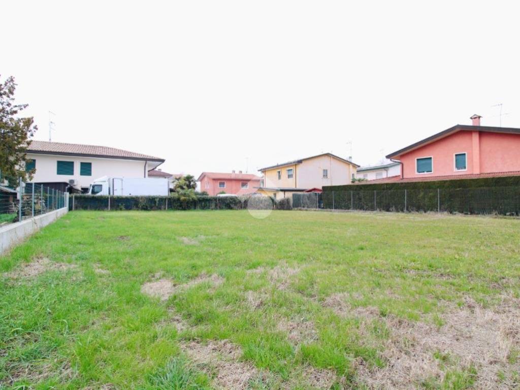 Terreno a Eraclea in Via Toti, 52 - Foto 2