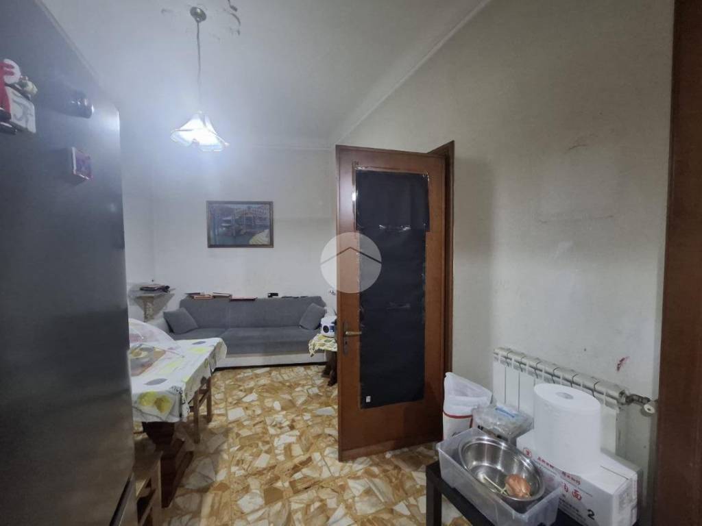 Appartamento a Genova in Piazza Errico Petrella, 5 - Foto 2