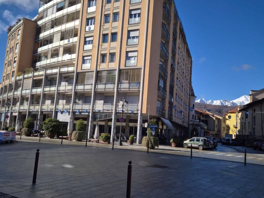 Appartamento a Borgosesia in Piazza Giuseppe Mazzini - Foto 2