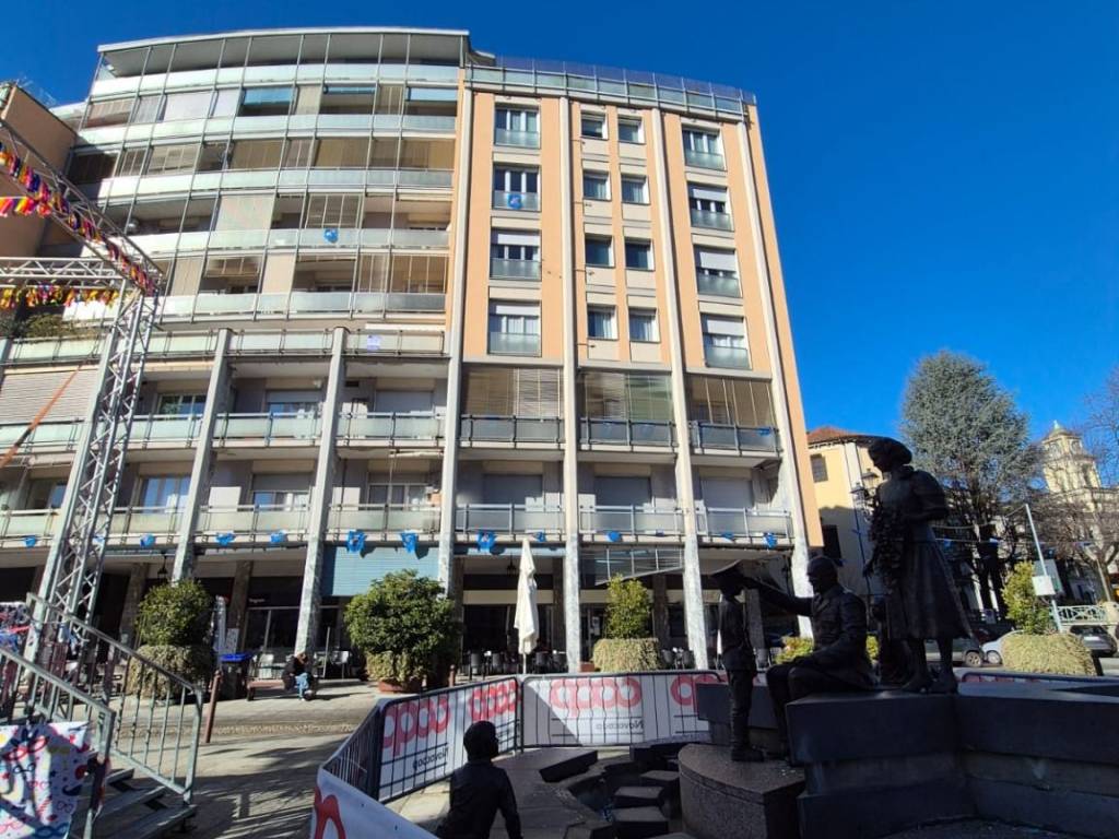 Appartamento a Borgosesia in Piazza Giuseppe Mazzini - Foto 4