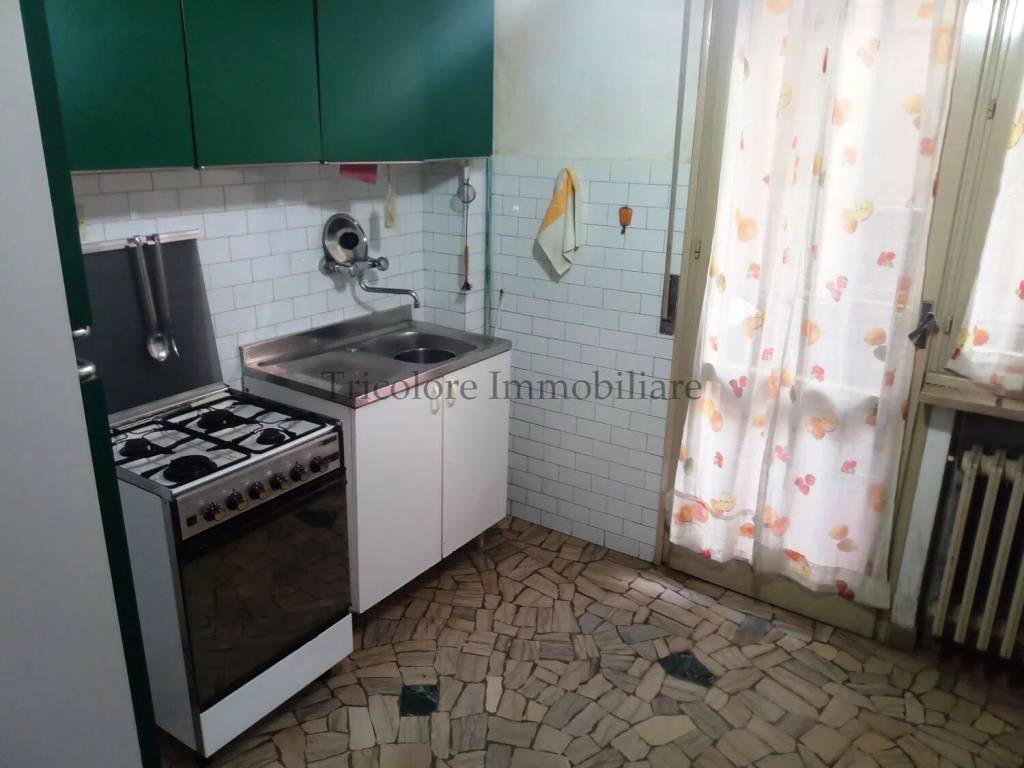 Appartamento a Rovigo in Largo Fratelli Bandiera, 7 - Foto 5