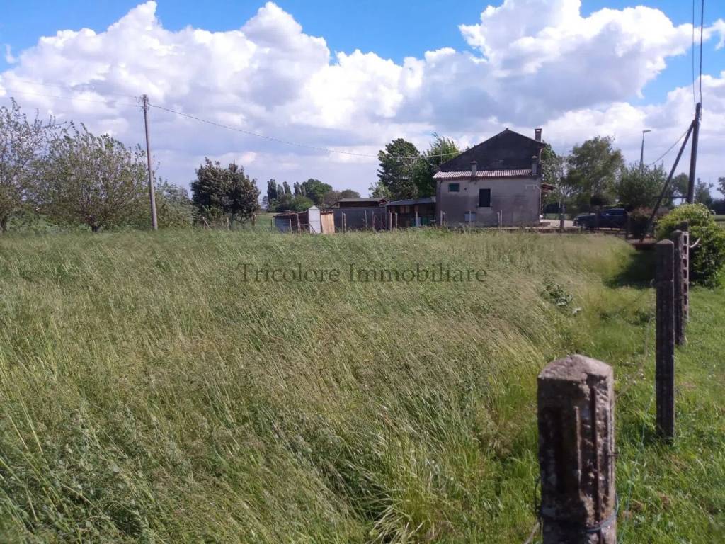 Villa a Polesella in Via Lombardi, 322 - Foto 2