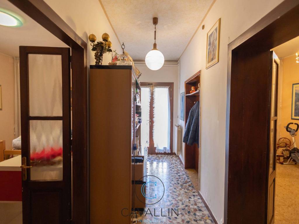 Villa a Montebelluna in Viale Pietro Bertolini, 29 - Foto 4