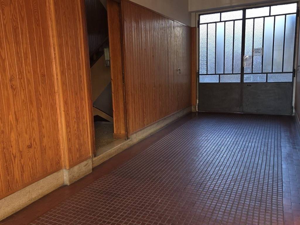 Appartamento a Rivoli in Piazza Principe Eugenio, 14 - Foto 2