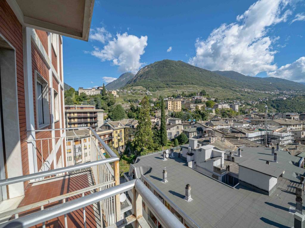 Appartamento a Sondrio in Piazza Campello, 12 - Foto 2